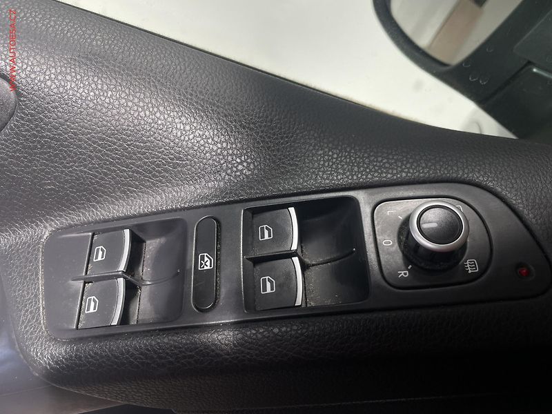 Volkswagen Tiguan (2014) 1.4 TSi 4X4, CUP, park.čidla - fotka 11 z 15