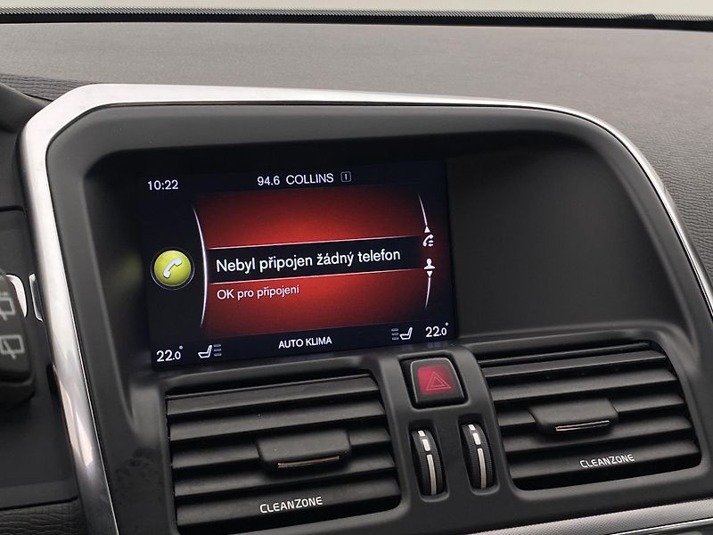 Volvo XC60 D4 AWD SUMMUM AUT  - fotka 40 z 42