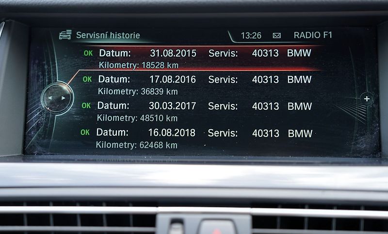 BMW Řada 5 520d xDrive/185 PS/kůže/AT - fotka 33 z 39
