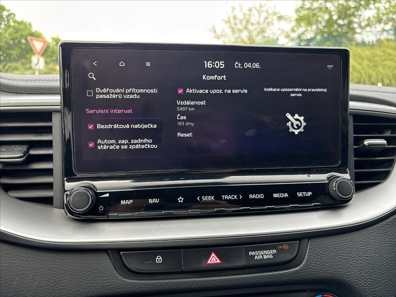 Kia Ceed 1,5 TGDi AT TOP ZÁRUKA ADAPTIV - fotka 20 z 45