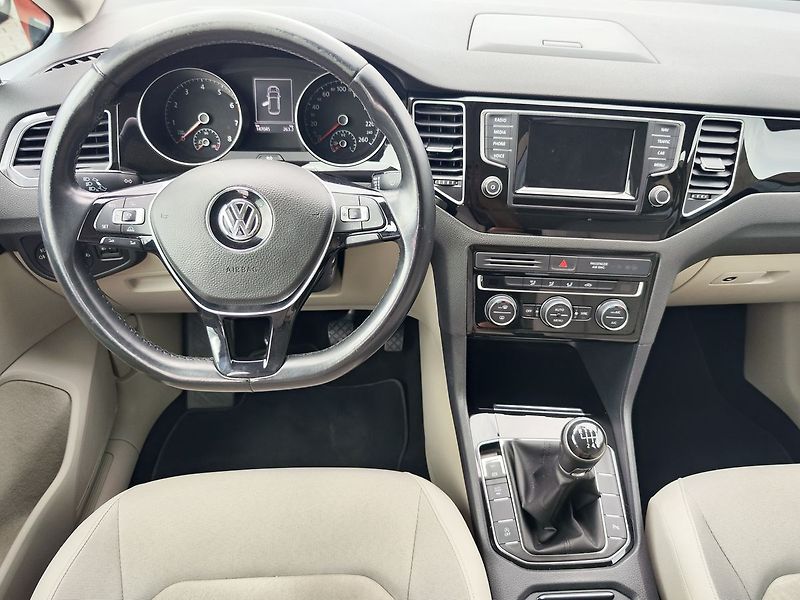 Volkswagen Golf Sportsvan 1.2 TSI/81kW BlueMotion - fotka 13 z 32