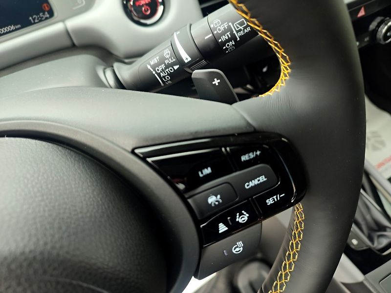 Honda Jazz (2026) SPORT + 1.5eHEV 122k AKCE !!! - fotka 13 z 35