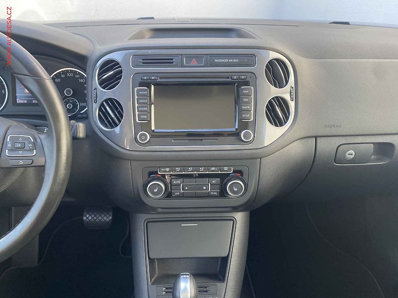 Volkswagen Tiguan (2011) 2.0 TDi 4x4, Track&Style, DSG - fotka 12 z 19