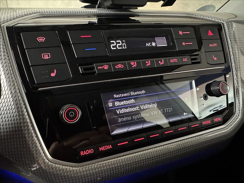 Volkswagen e-up! 61kW Style LED Kamera APP - fotka 29 z 45