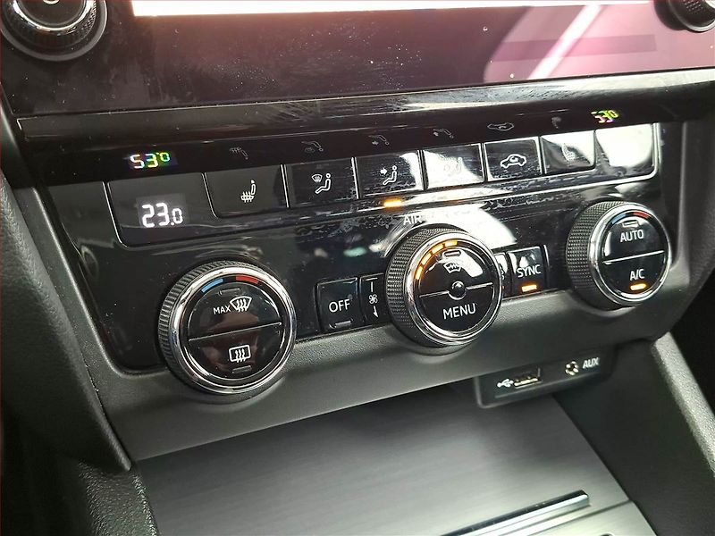 Škoda Octavia (2017) 1.6 TDI, Navi, Tempomat - fotka 15 z 19
