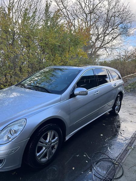 Mercedes-Benz Třídy R (2007) 4X4 long 3.2D xenon,6míst - fotka 4 z 23
