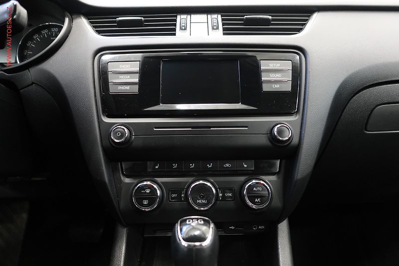 Škoda Octavia (2015) 1.4 TSi, 1.maj,ČR, Fresh, DSG - fotka 13 z 24