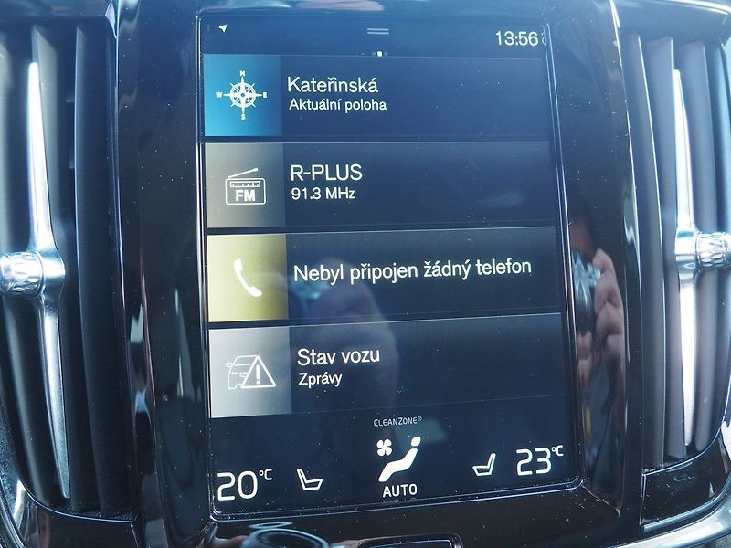 Volvo V90 (2018) D5, 173 kW, AWD, AT - fotka 30 z 46