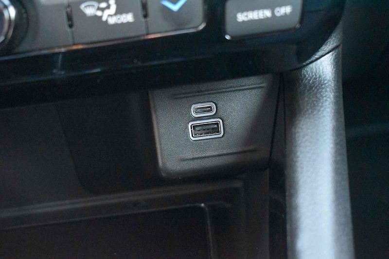Jeep Compass již je k mání jen s menší či větší elektrifikací