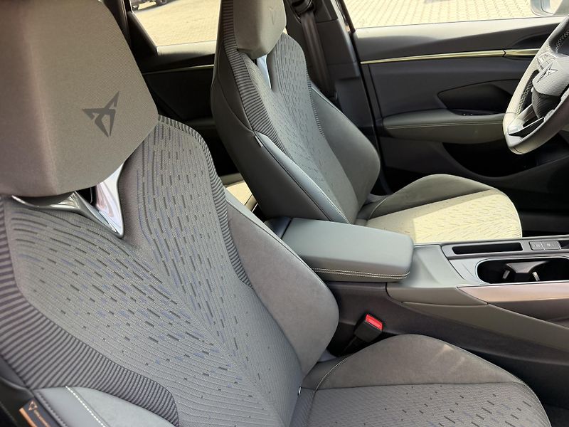Cupra Terramar (2026) 2.0TSI 150kW 4WD TRIBE NT R20! - fotka 33 z 52
