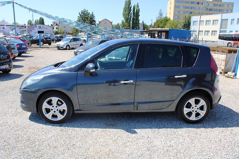 Renault Scénic (2010) 2,0i AUTOMAT NAVI KŮŽE XENON - fotka 4 z 16