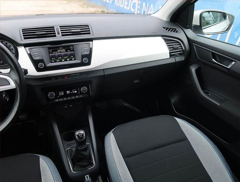 Škoda Fabia (2016) 1.2 TSI, Serv.kniha - fotka 8 z 19