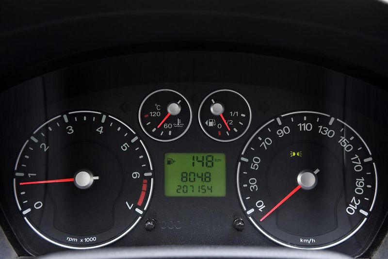 Ford Fusion 1.4 16V,DKLIMA,ALU,TZ,ROZVODY - fotka 17 z 42