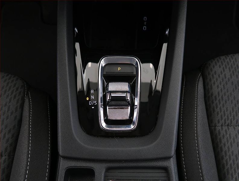 Škoda Octavia (2022) 2.0 TDI, Automat, ČR,1.maj - fotka 13 z 29