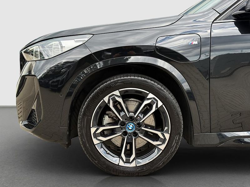 BMW X1 xDrive30e - fotka 24 z 24
