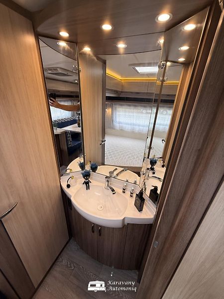 Hobby Ostatní (2017) 650 KMFe DeLuxe Edition TOP - fotka 15 z 33