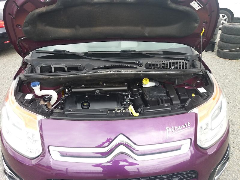 Citroën C3 Picasso 1.6VTi,1.MAJITEL,SERVI.KNÍŽKA! - fotka 21 z 26
