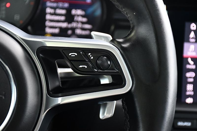 Porsche Macan S 3.0V6 260kW PANO - fotka 25 z 39