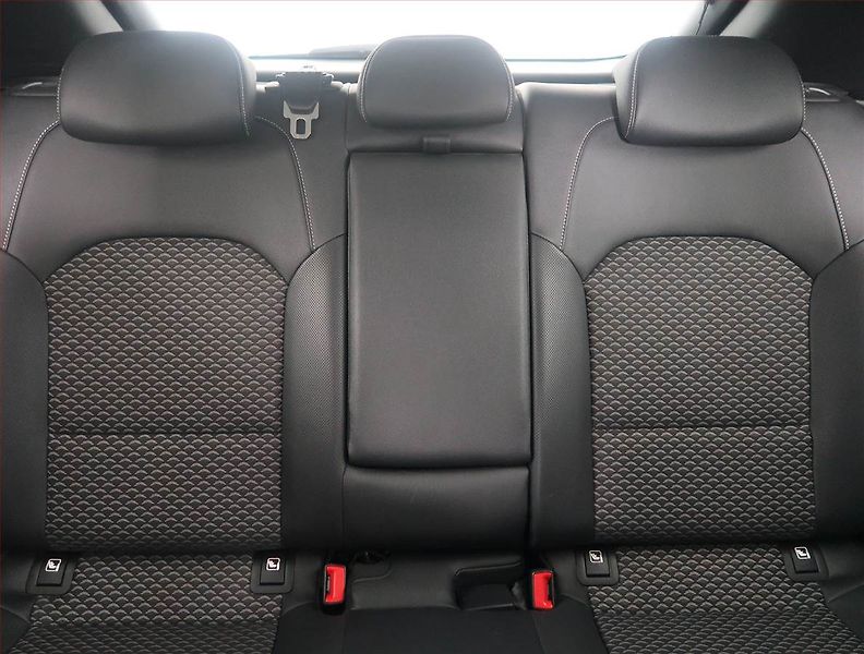 Kia XCeed (2023) 1.5 T-GDI - fotka 10 z 15