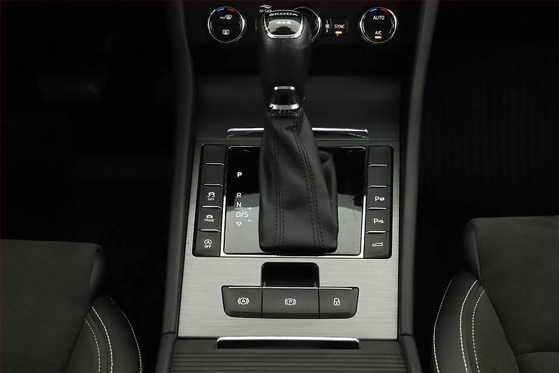 Škoda Superb (2023) Style 2.0 TDI - fotka 10 z 20