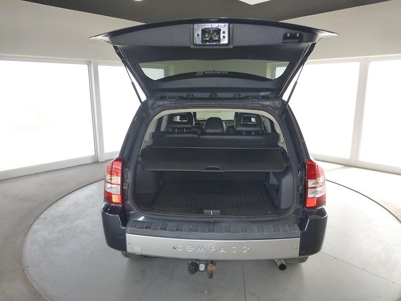 Jeep Compass (2008) 2,0CRDI*VYHŘ.SED*TAŽNÉ*ALU*4X4 - fotka 22 z 23