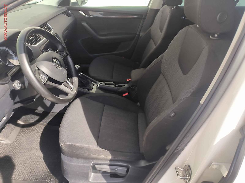 Škoda Octavia (2017) 2.0 TDi 4x4, 2.maj,ČR, Style - fotka 9 z 22