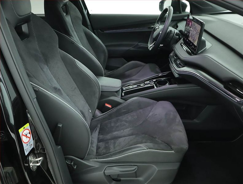 Škoda Enyaq (2022) Sportline iV 60 (62 kWh) - fotka 9 z 18