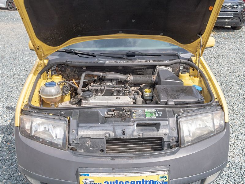 Škoda Fabia (2002) ČR 1.4i 44KW – 3/2028 - fotka 14 z 17