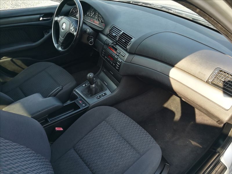 BMW Řada 3 2,0 d 320d - fotka 10 z 19