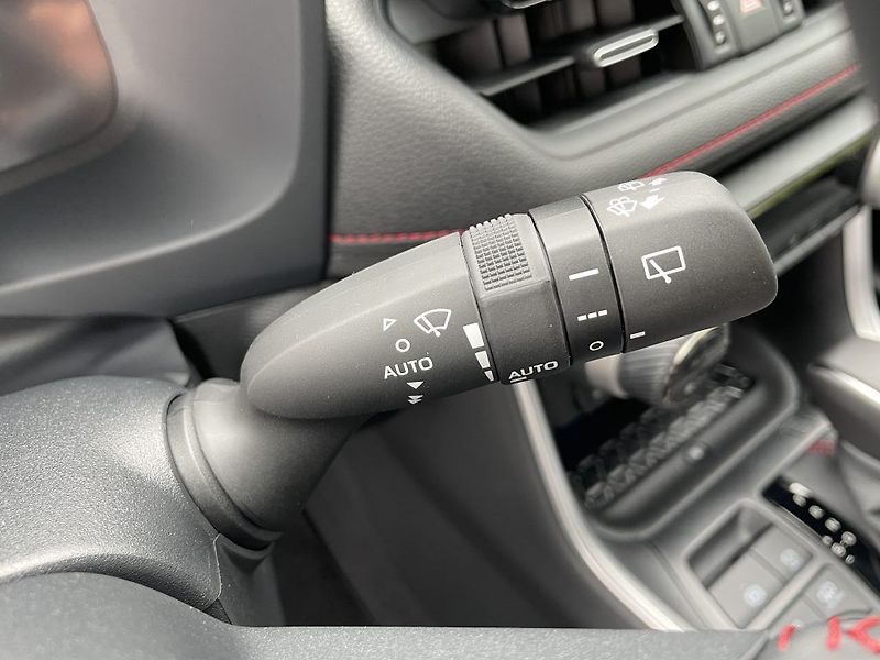 Toyota RAV4 2.5 Plug-in Hybrid ODBĚR 7/26 - fotka 23 z 30