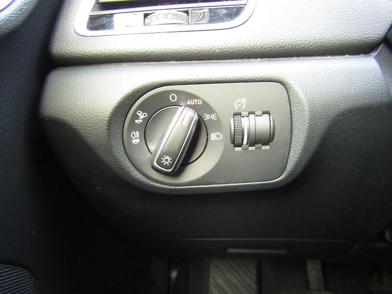 Audi Q3 (2016) 1.4 TFSI 110kW - fotka 33 z 44