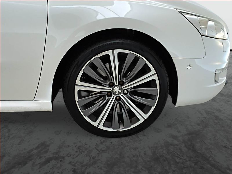 Peugeot 508 (2012) 2.2 HDi, Automat, po STK - fotka 15 z 17