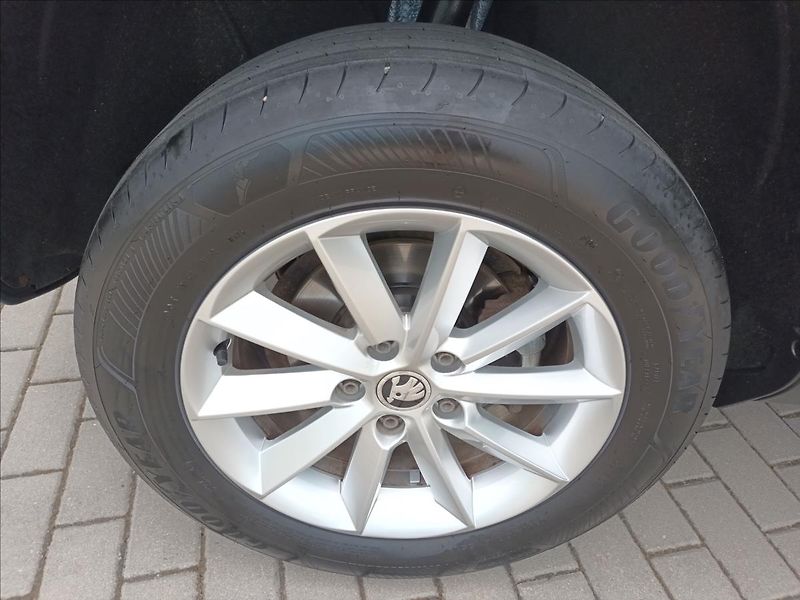 Škoda Yeti 2,0 TDI,81KW,4X4,DIGIKLIMA, - fotka 25 z 33
