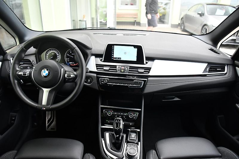 BMW Řada 2 216D GRAN TOURER TAŽNÉ ČR 1.M - fotka 5 z 37