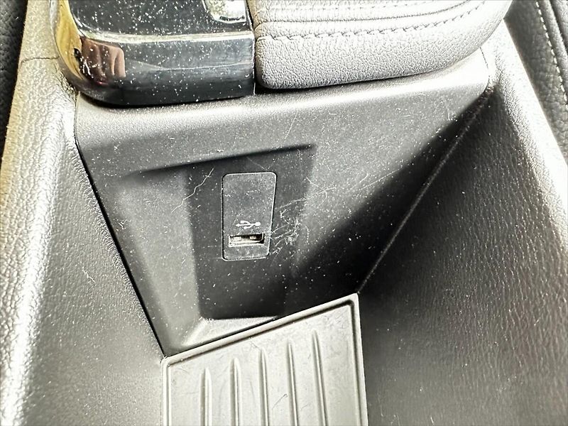 BMW X1 2,0 d 110kW xDRIVE CZ 1MAJITEL - fotka 38 z 43