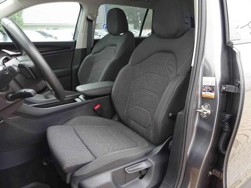 Škoda Kodiaq (2024) 2,0TDi /110kW DSG Selection - fotka 17 z 27