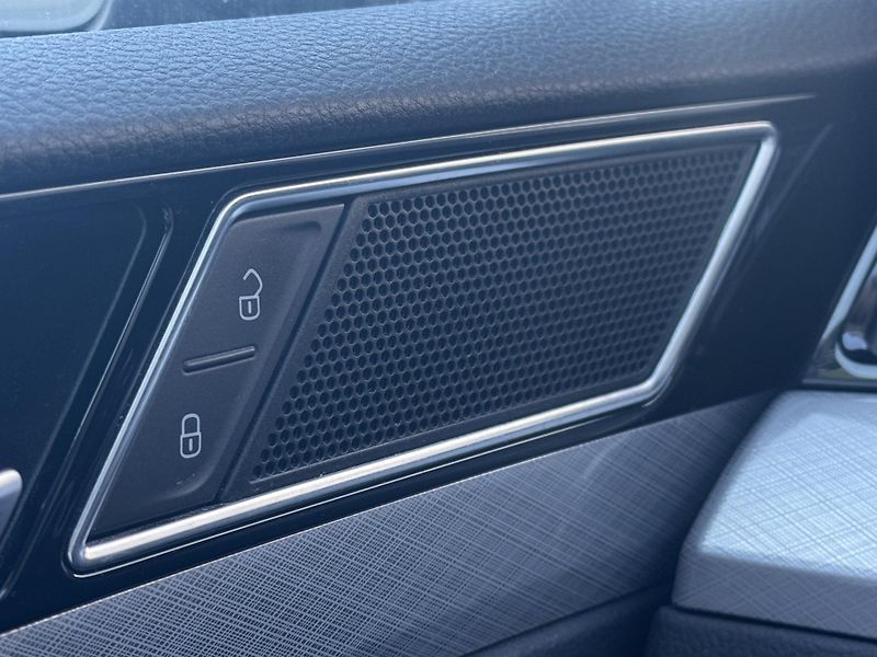 Volkswagen Passat (2020) 2.0TDi MAN Business RZV - fotka 23 z 50