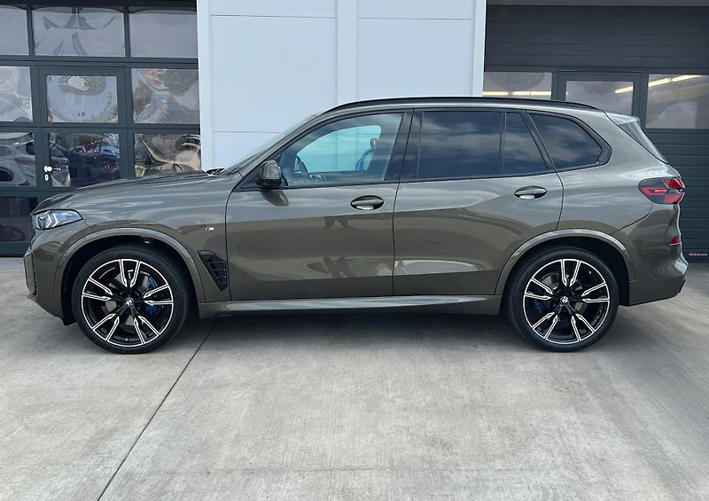 BMW X5 xDrive40d M-Sport - fotka 3 z 33