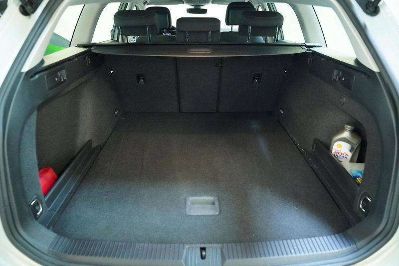 Volkswagen Passat - fotka 25 z 25