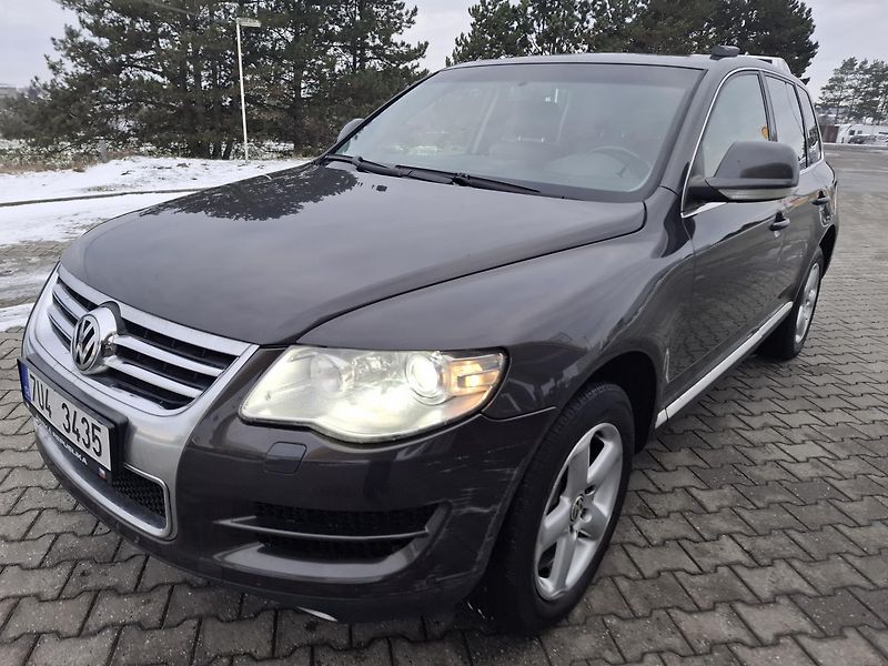 Volkswagen Touareg (2008) 3,0 TDI - fotka 2 z 11