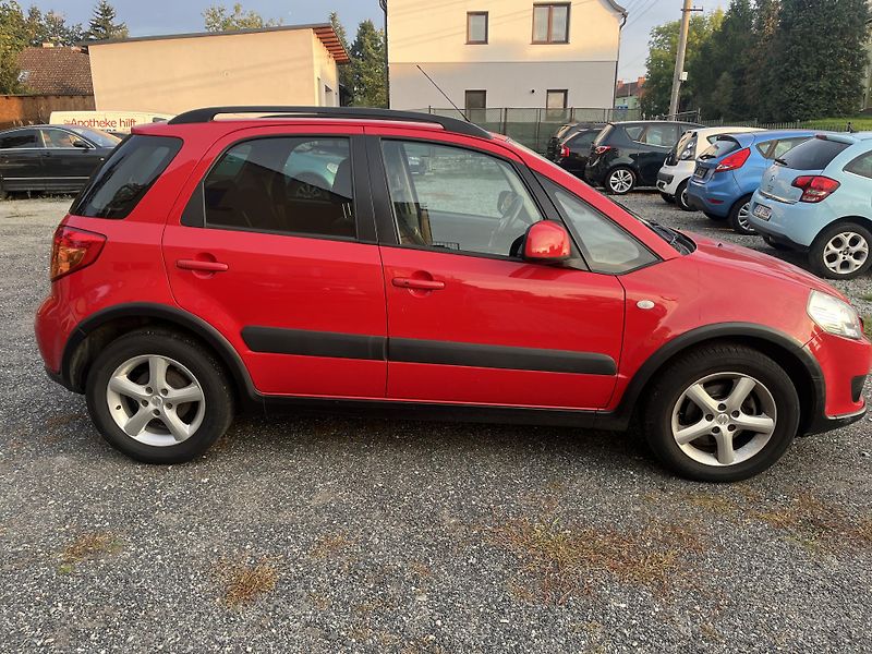 Suzuki SX4 (2007) PĚKNÝ STAV i CENA - fotka 7 z 30