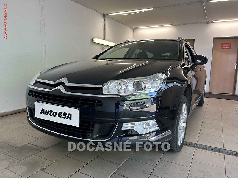 Citroën C5 (2016) 2.0 HDi, servis.kniha, AT - fotka 1 z 3