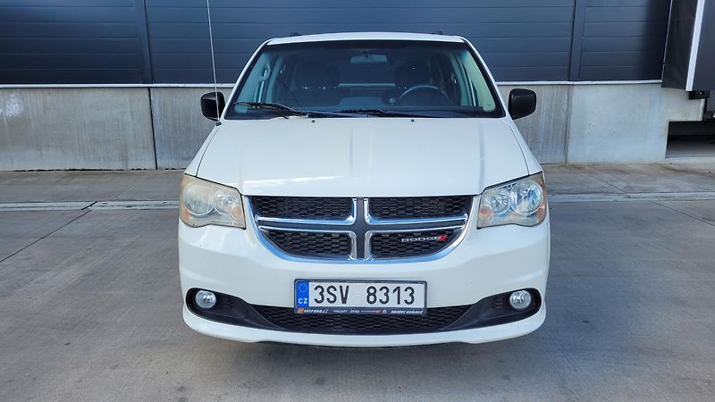 Dodge Grand Caravan 3,6i - fotka 2 z 20