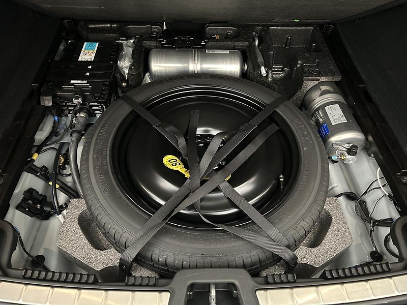 Volvo XC60 2.0  B4 4x4 ULTIMATE - fotka 34 z 34