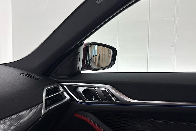 BMW i4 xDrive40 - fotka 17 z 24