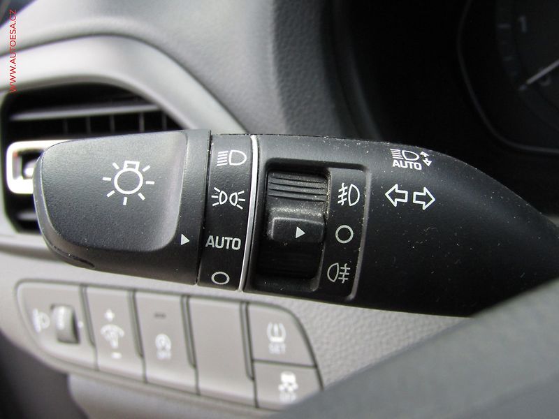 Hyundai i30 (2021) 1.5 T-GDi, 1.maj,ČR - fotka 12 z 22