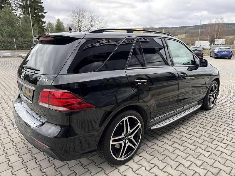 Mercedes-Benz GLE (2017) 43 AMG 287kW 4 MATIC PANORAMA! - fotka 8 z 37