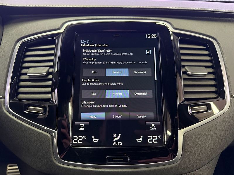Volvo XC90 B5 AWD R-DESIGN, H&K, EL. TAŽN - fotka 21 z 32