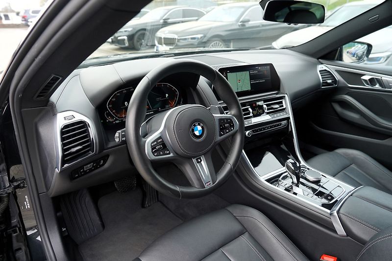 BMW Řada 8 840i Gran Coupe/Led/340 PS - fotka 22 z 49