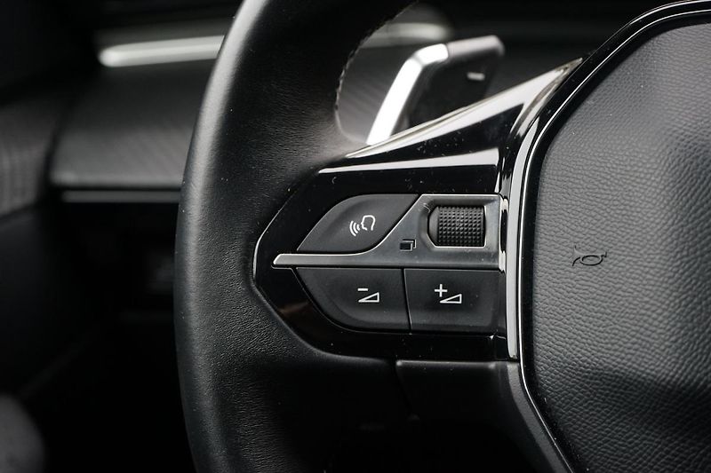 Peugeot 508 1.5HDi Allure Kamera CarPlay - fotka 16 z 22